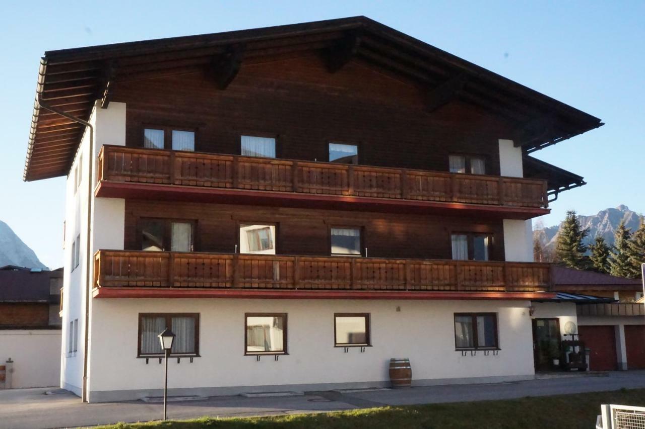 Appartmenthaus Am Moosweg Seefeld in Tirol Esterno foto